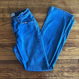 Levi’s 🤍LONG🤍 Light Wash Bootcut Flared Jeans
